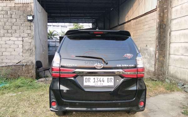 TOYOTA AVANZA