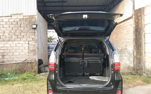 TOYOTA AVANZA