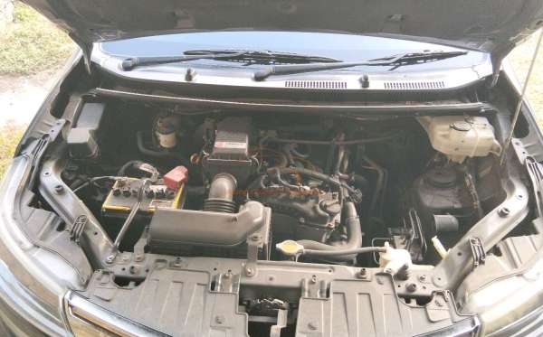 TOYOTA AVANZA