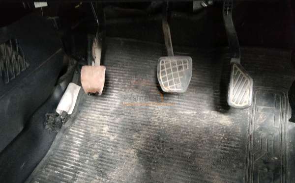 TOYOTA AVANZA VELOZ