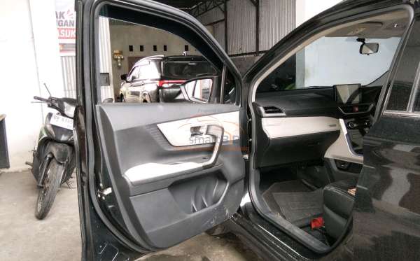TOYOTA AVANZA VELOZ