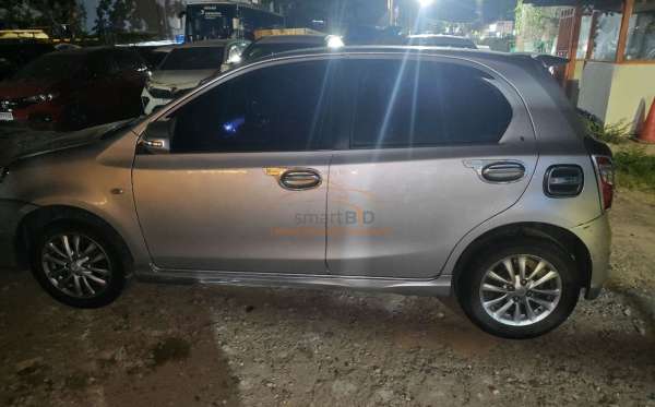 TOYOTA ETIOS
