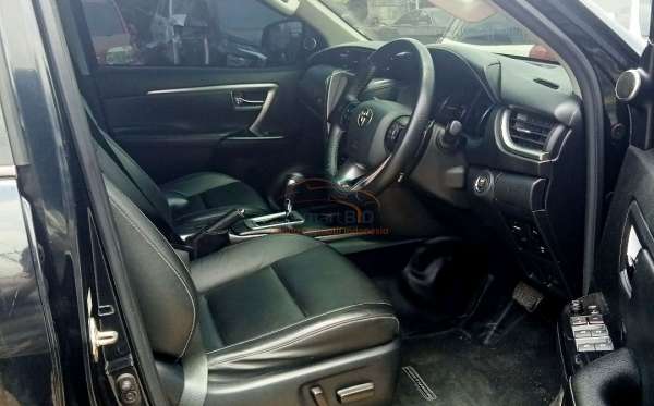 TOYOTA FORTUNER 2.8 VRZ