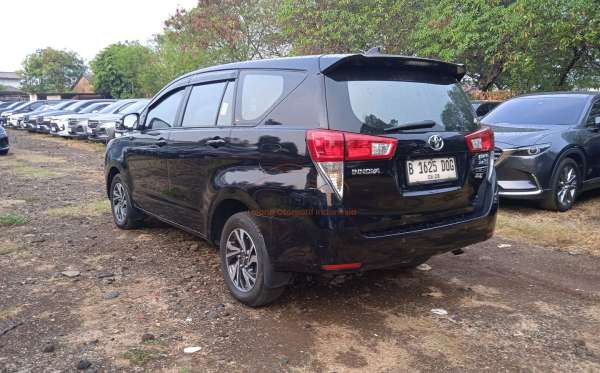 TOYOTA INNOVA 2.4 G