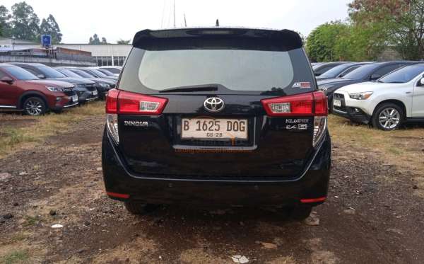 TOYOTA INNOVA 2.4 G