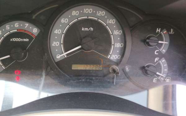 TOYOTA INNOVA G