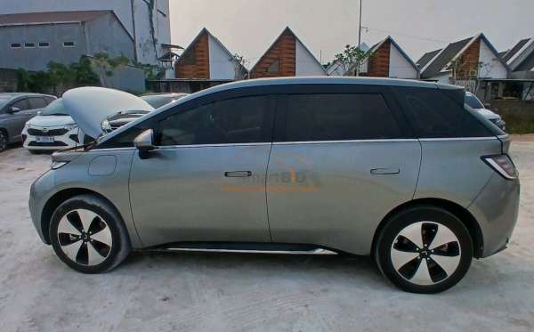 WULING Cloud