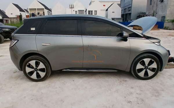 WULING Cloud