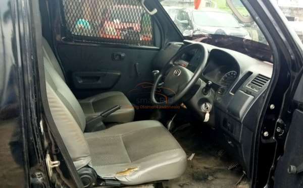 DAIHATSU GRAN MAX BLIND VAN