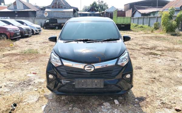 DAIHATSU SIGRA 1.2 R