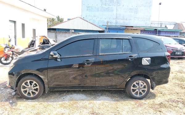 DAIHATSU SIGRA 1.2 R