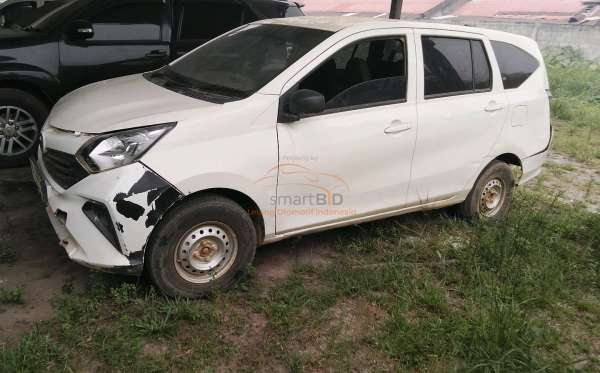 DAIHATSU SIGRA