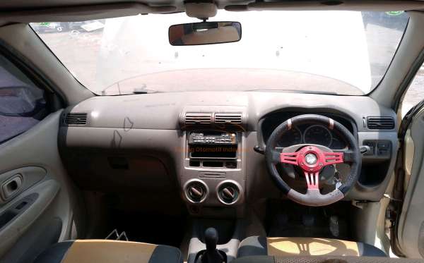 DAIHATSU XENIA