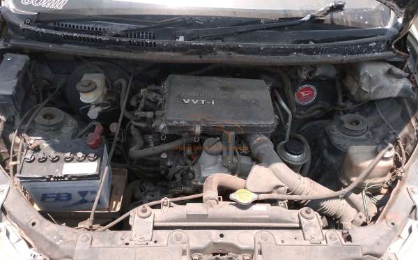 DAIHATSU XENIA
