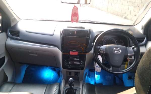 DAIHATSU XENIA R