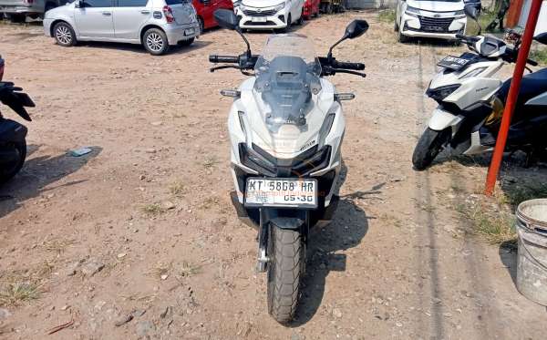 HONDA ADV