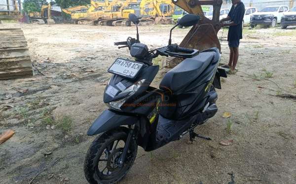 HONDA BEAT STREET CBS