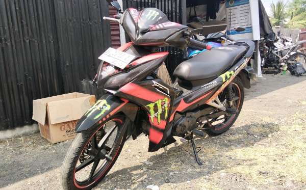 HONDA BLADE
