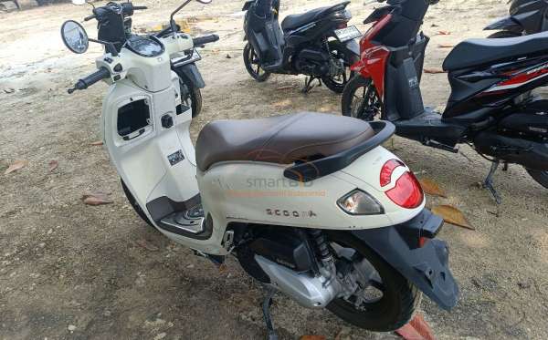 HONDA SCOOPY PRESTIGE