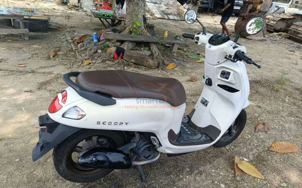 HONDA SCOOPY PRESTIGE