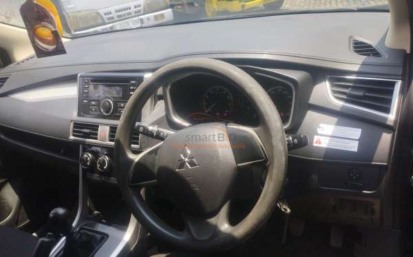 MITSUBISHI XPANDER GLS