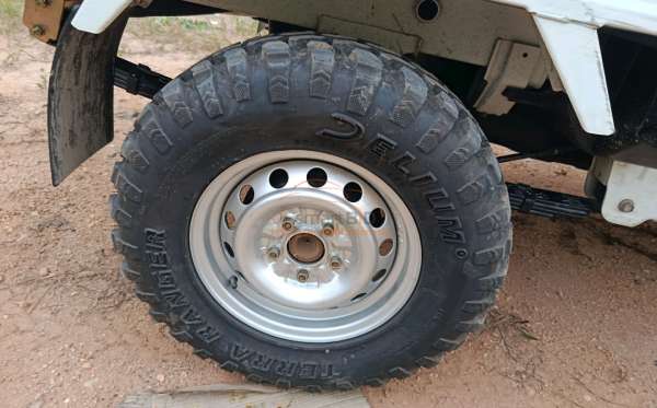 SUZUKI NEW CARRY PU WD AC PS