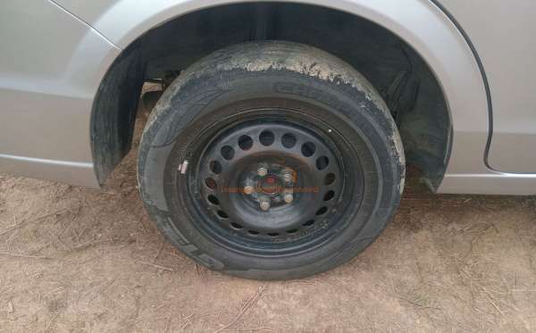 TOYOTA AVANZA