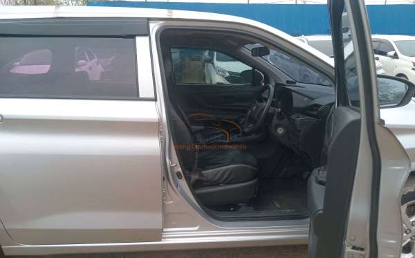 TOYOTA AVANZA