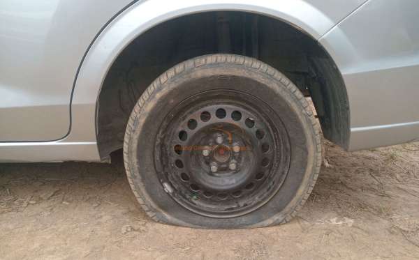 TOYOTA AVANZA