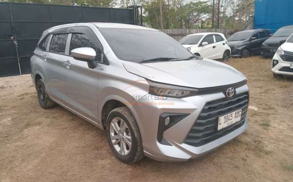 TOYOTA AVANZA