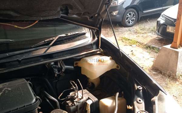 TOYOTA AVANZA