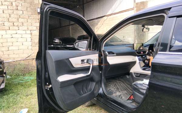TOYOTA AVANZA