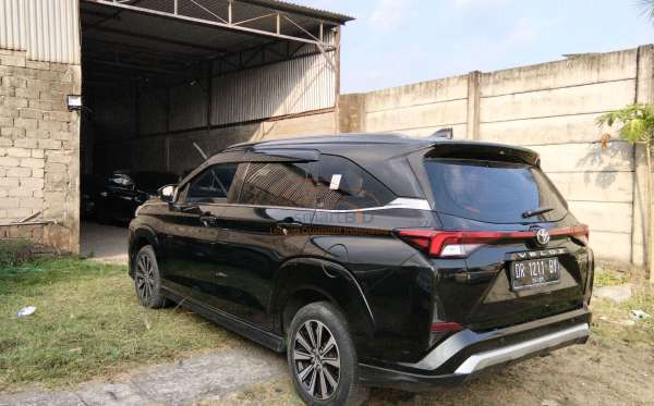 TOYOTA AVANZA