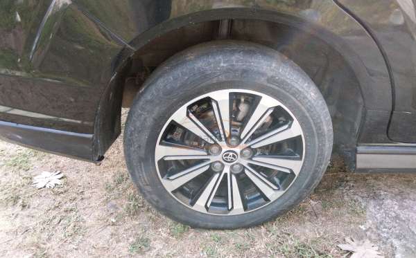 TOYOTA AVANZA