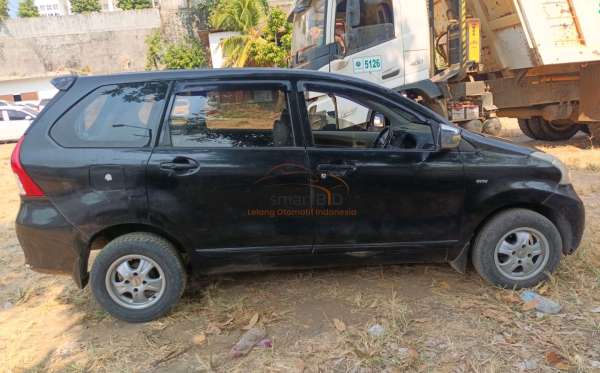 TOYOTA AVANZA