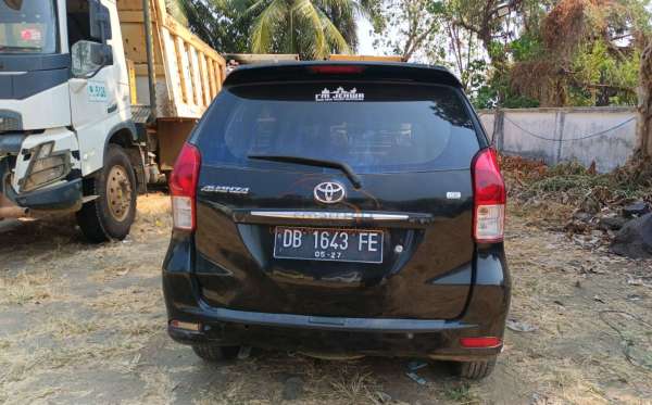 TOYOTA AVANZA