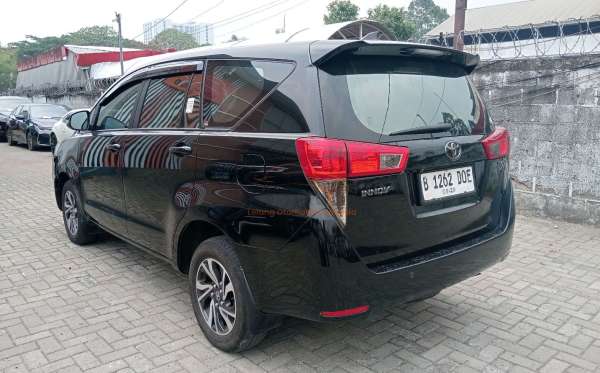 TOYOTA INNOVA 2.4 G