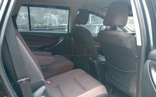TOYOTA INNOVA 2.4 G