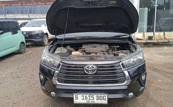TOYOTA INNOVA 2.4 G