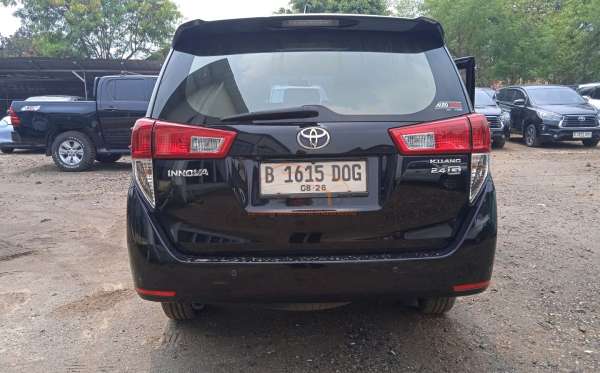 TOYOTA INNOVA 2.4 G