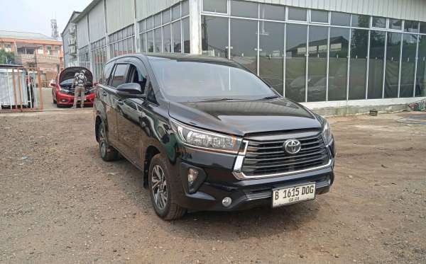 TOYOTA INNOVA 2.4 G