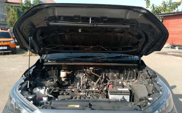 TOYOTA INNOVA ZENIX G