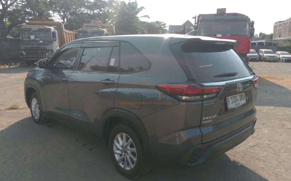 TOYOTA INNOVA ZENIX G