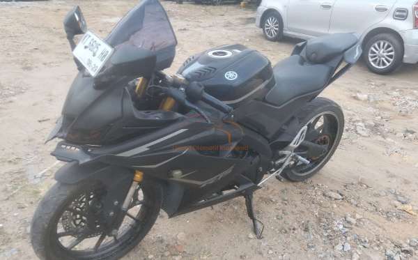 YAMAHA R-15 SERIES