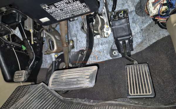 HONDA CR-V RE1 2WD 2.4 A/T