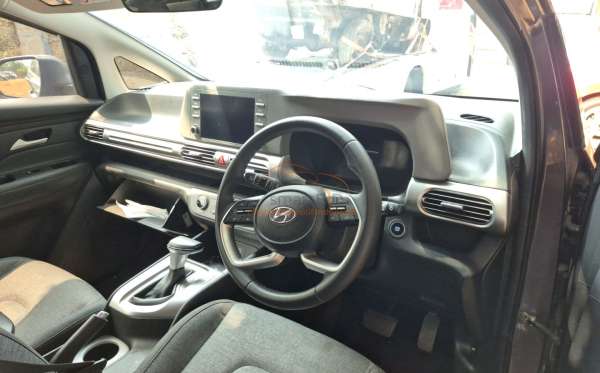 HYUNDAI STARGAZER STYLE AT