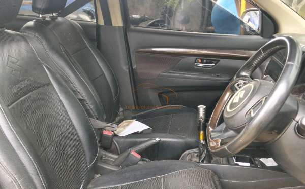 SUZUKI ERTIGA