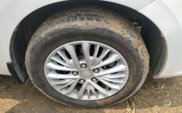SUZUKI  ERTIGA