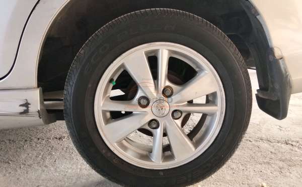 TOYOTA AVANZA
