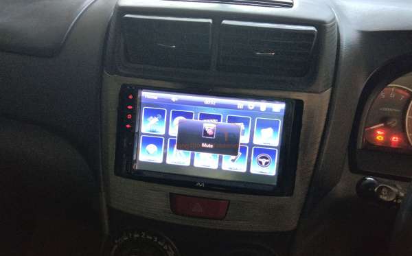 TOYOTA AVANZA